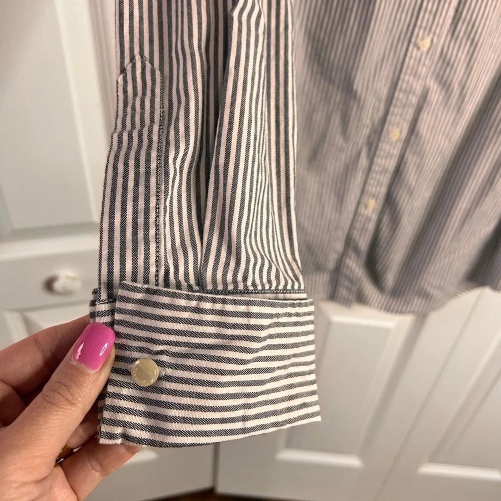 Michael‎ Kors Women’s Medium Collared Button Down Shirt White & Blue Pocket